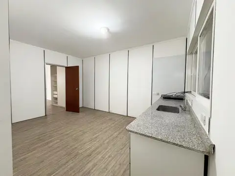 Oficina 2 ambientes con 1 baño