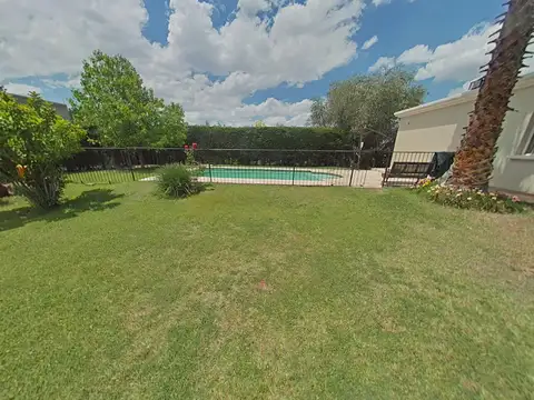 Casa en Venta en Chacras de Coria, USD 495.000
