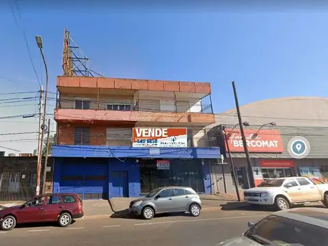 En venta importante inmueble sobre av. uruguay