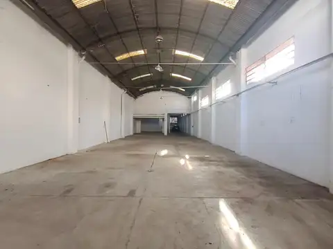 Galpón en Alquiler en República De La Sexta, Rosario