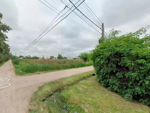 Terreno en venta - 407mts2 - Villa Castells, La Plata