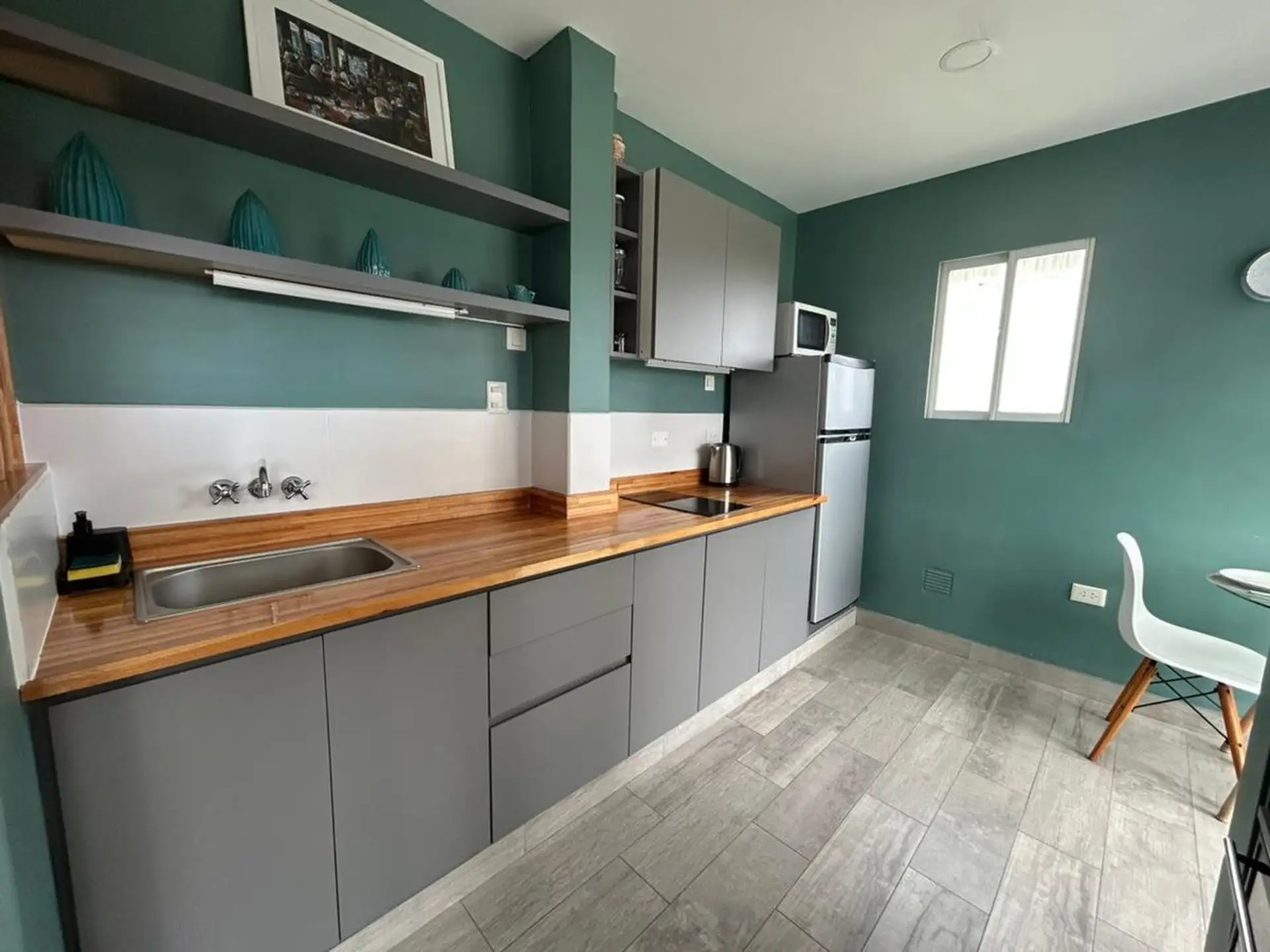Venta dpto 2 ambientes La Perla reciclado frente