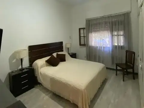 Depto Tipo Casa 4 ambientes con 2 baños