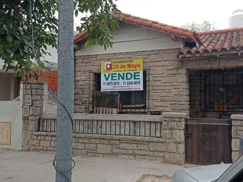 Casa en venta sobre lote de 8.66x42.60