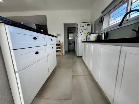 Depto Tipo Casa en Venta con 2 cocheras