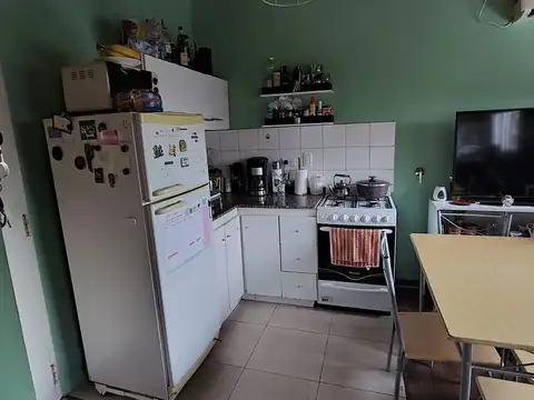 Depto Tipo Casa 3 ambientes con 2 baños