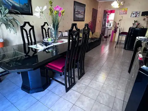 Depto. 4 amb luminoso en el corazón de Lanusita