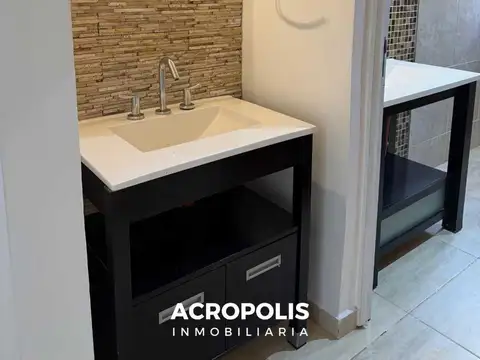 Casa 5 ambientes con 1 baño