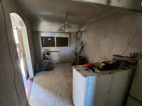 Depto Tipo Casa 4 ambientes con 2 baños
