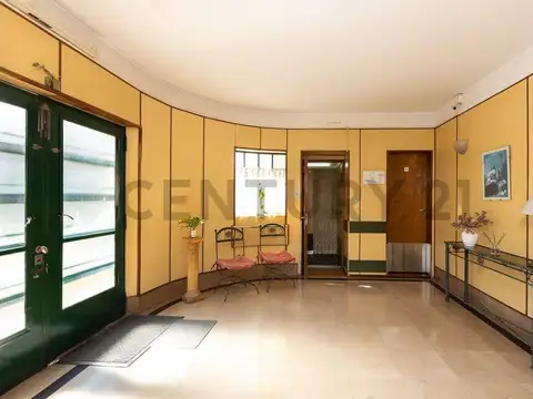 Casa 10 ambientes con 6 baños