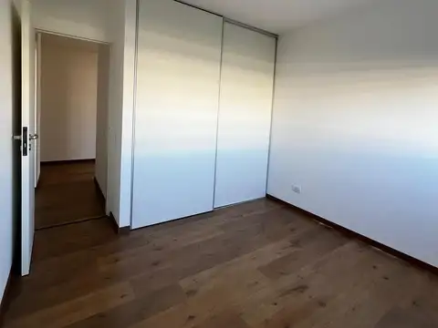 Departamento en Alquiler en Fisherton, $ 590.000