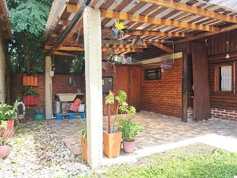 Casa 3 ambientes con 2 baños