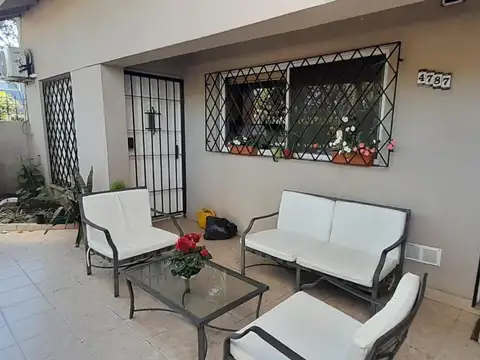 Casa en Venta en Munro, USD 170.000