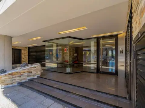 VENTA DEPARTAMENTO 2 AMBIENTES CON COCHERA EDIFICIO TERAMO