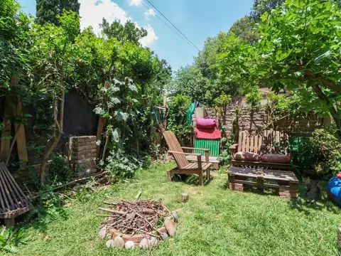 Casa 4 ambientes con 1 baño