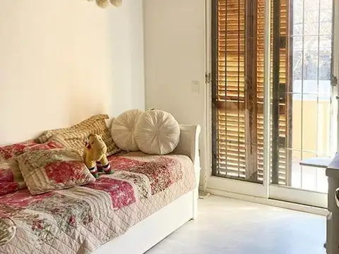 ALQUILER CASA 4 AMBIENTES AMOBLADO CON JARDIN EN NUÑEZ
