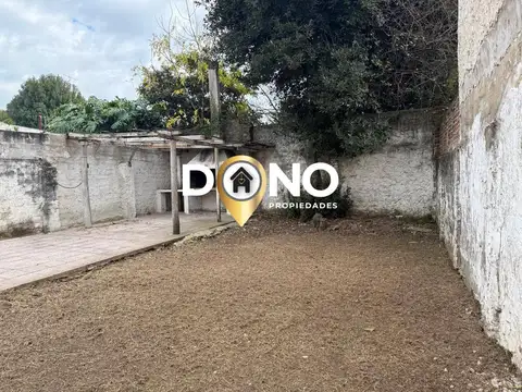 Se Vende - Casa a Reciclar, excelente ubicación y Lote en Quilmes
