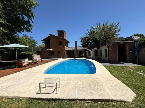 Casa en Venta de 4 dormitorios