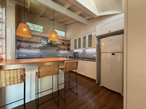 Casa en Venta con 10 cocheras