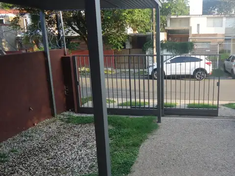 Depto Tipo Casa en Venta de 3 dormitorios