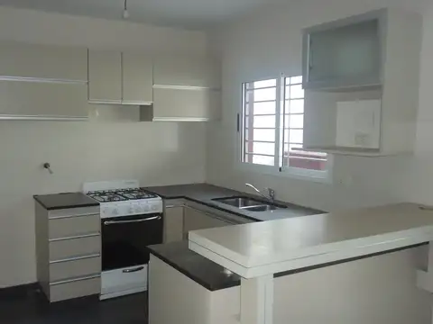 Depto Tipo Casa en Venta en Arguello, USD 140.000