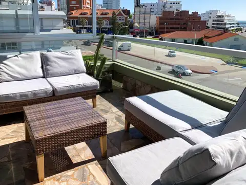 Departamento en Venta con 2 cocheras