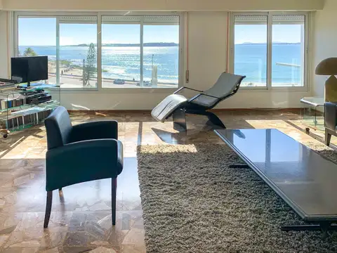 Departamento en Venta en Playa Mansa, USD 500.000