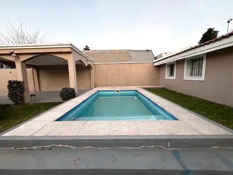 Venta casa villa allende, barrio lomas este. una planta. 3 dorm