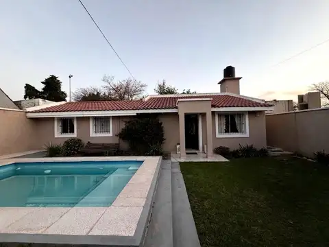 María Cristina 140, Villa Allende, Córdoba, Argentina