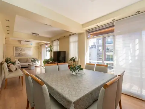 Venta triplex 5 amb 2 cocheras c/ascensor  Urquiza