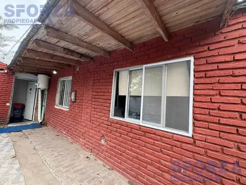 Casa 10 ambientes con 5 baños
