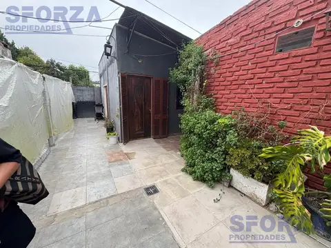 Venta para inversión o vivienda multifamiliar, ideal Renta. Casa + 5 deptos en PH