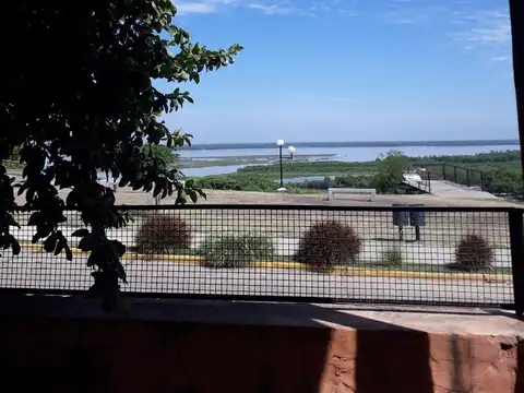 Local en Venta 80 años