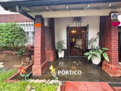 Casa en Venta C/Jardín y Pileta en La Tablada