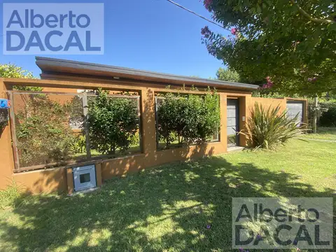 Casa en Venta en Villa Elisa, USD 142.000