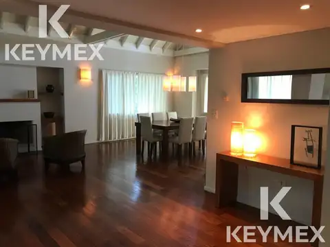 Casa 6 ambientes con 3 baños