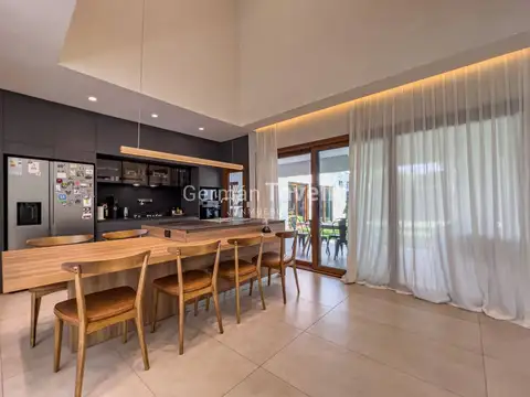 Casa en Venta de 5 dormitorios
