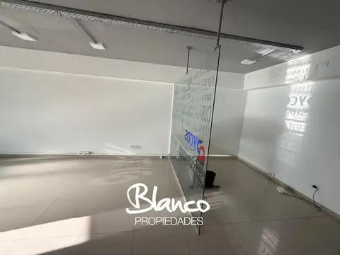 Oficina en Alquiler en Pilar, $ 1.350.000