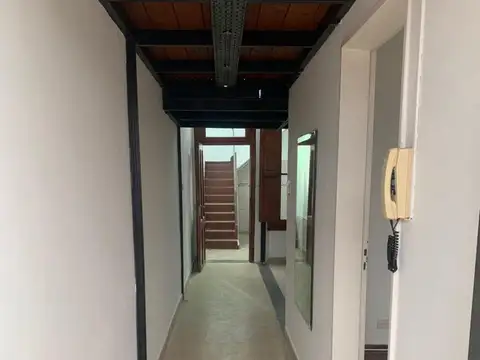 Depto Tipo Casa en Venta de 1 dormitorio
