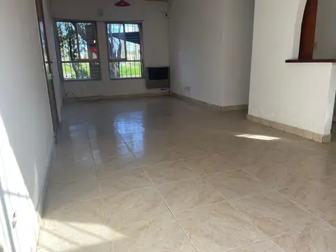 Departamento en Venta en Villa Elvira [Cod: 521]