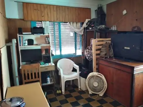 Depto Tipo Casa en Venta 50 años