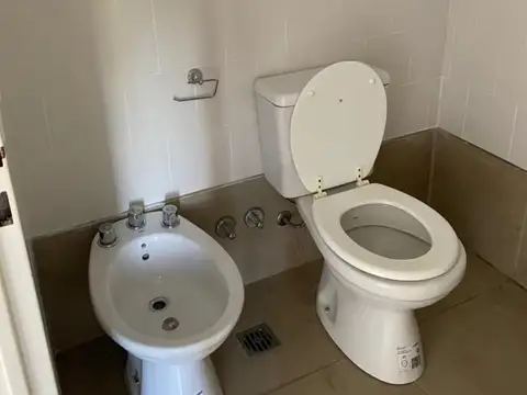 Departamento en Alquiler con 1 cochera