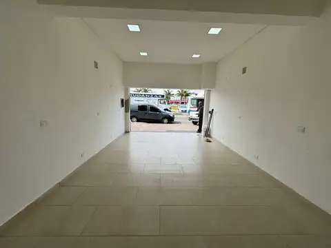 Local en Alquiler en Tigre Centro, USD 900