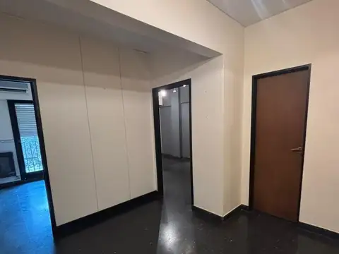 Oficina en Esc.-Centro "Edificio Torre"