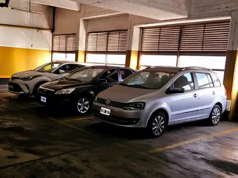 Cochera en venta - 16Mts2 - Flores Norte