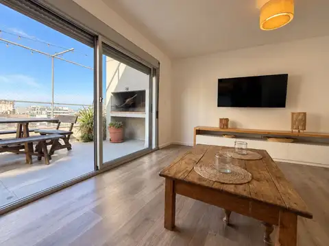 ALQUILER PENTHOUSE CORDÓN 2 DORMITORIOS Y GARAGE