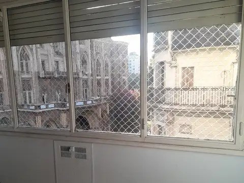 Departamento en Alquiler en Recoleta, $ 950.000