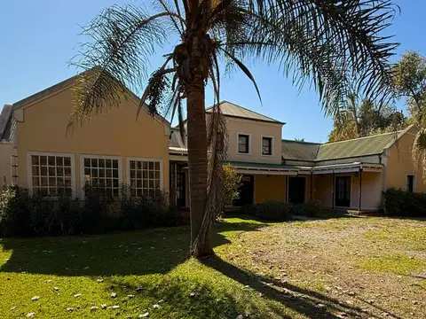 CASA 4 AMBIENTES EN VENTA, BARRIO SAN JORGE, LOS CARDALES