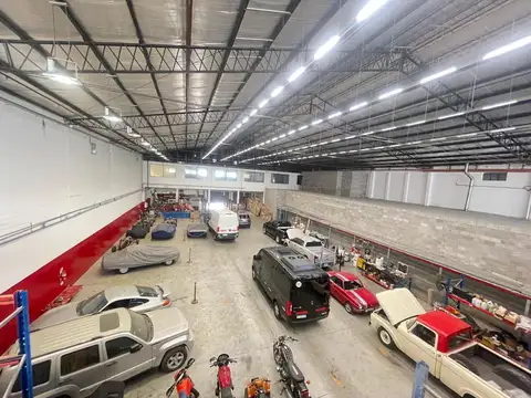 Nave Industrial en Uruguay y Acceso