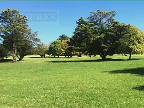 Lote de 1019m² en venta en Mayling Club de Campo